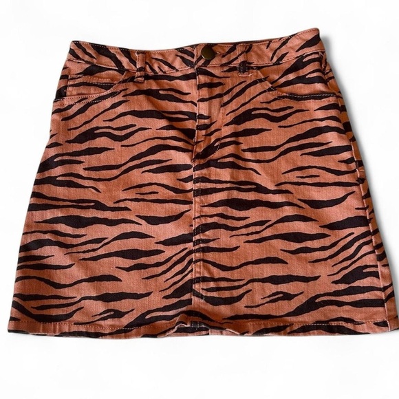 Gianni Bini Girls Orange Tiger-Print Denim Mini Skirt | Size 10 - Picture 1 of 6